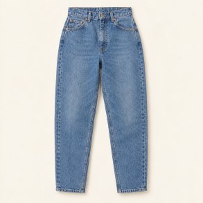 H�jtaljede mom jeans i bl� denim