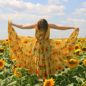 Sunflower dress (One size)